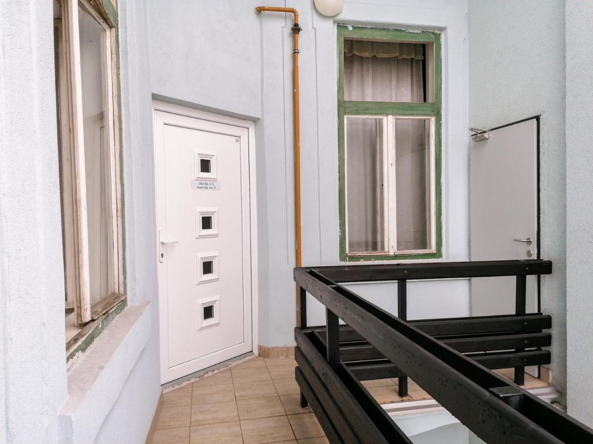 Hostel Vodna 1 Кошице Экстерьер фото