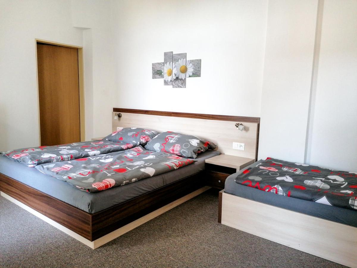 Hostel Vodna 1 Кошице Экстерьер фото
