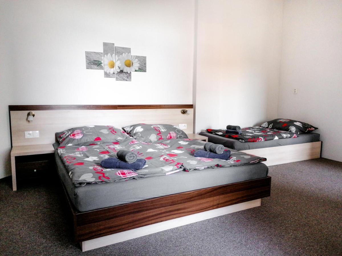 Hostel Vodna 1 Кошице Экстерьер фото